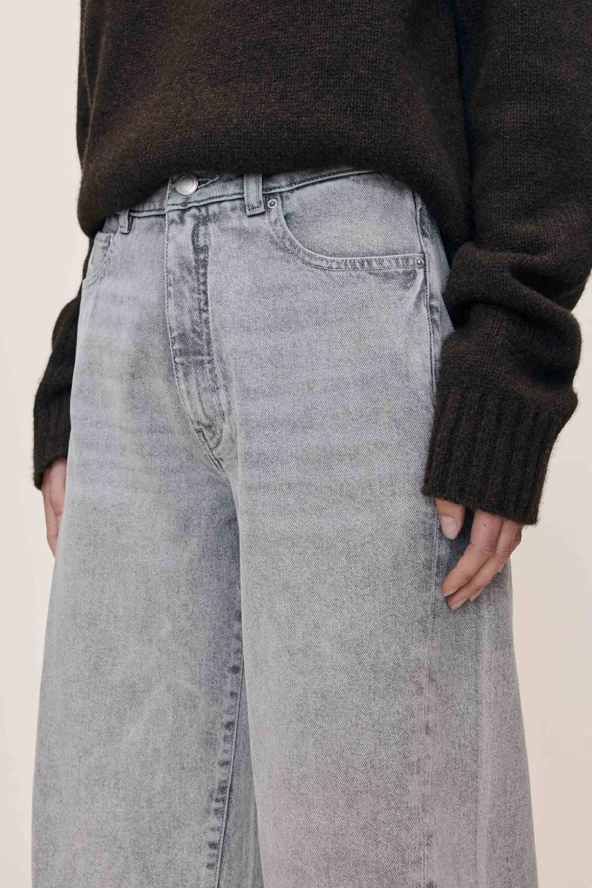 DL1961 Miro Barrel High Rise 28" Jeans