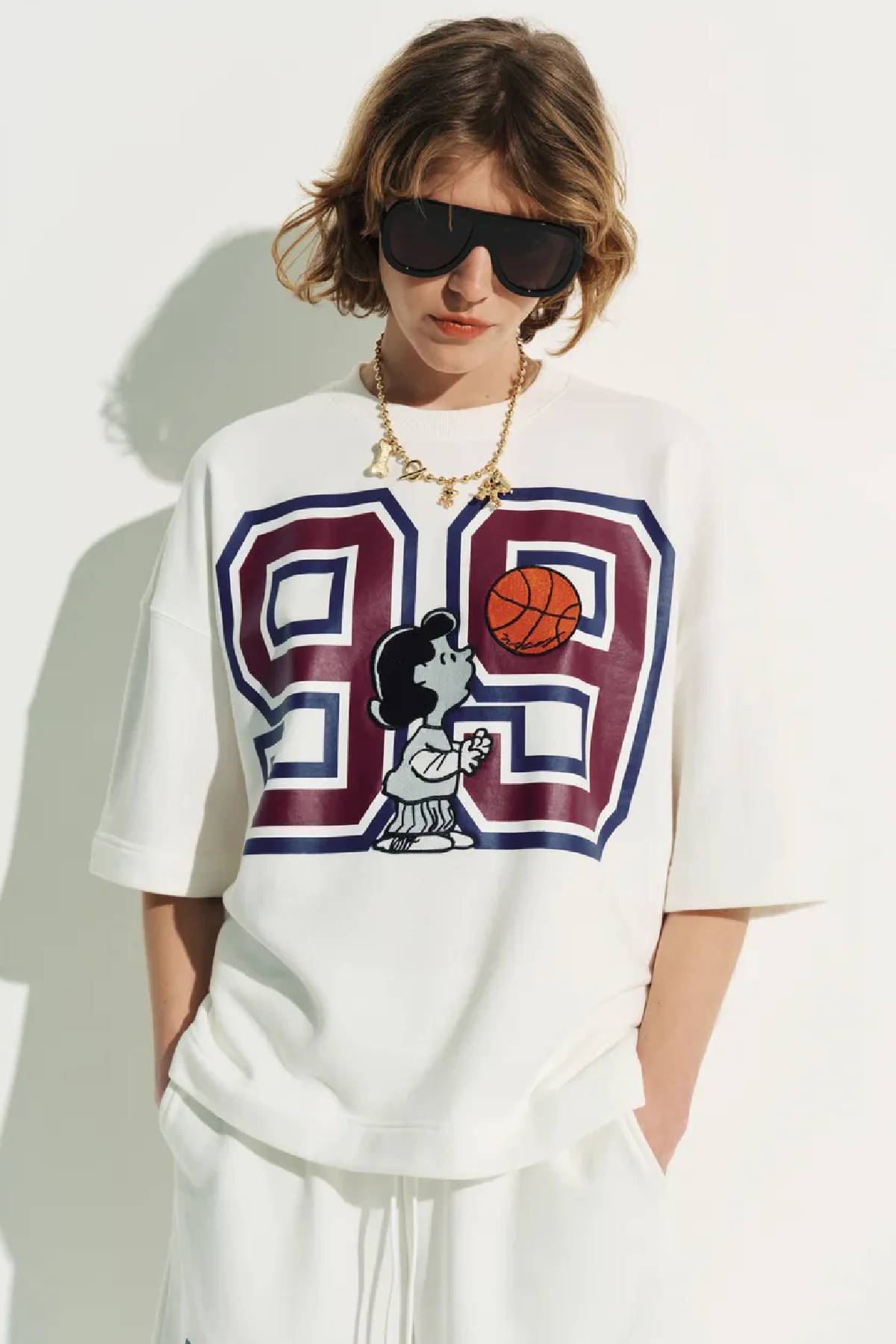 Essentiel Antwerp T-shirt With Peanuts Lucy Patch And Text Print