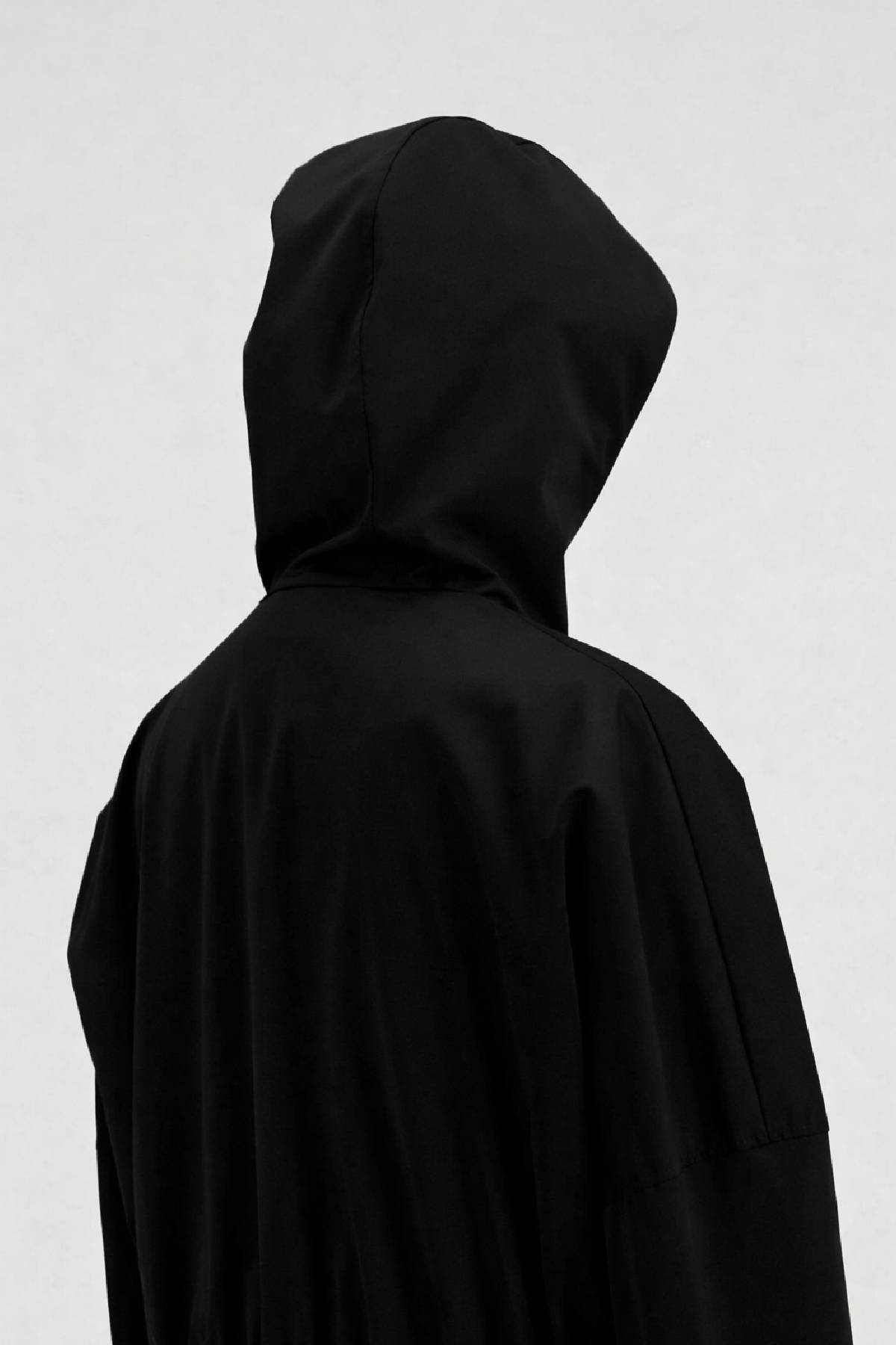 Harris Wharf Hooded Drawstring Jacket Light Technic