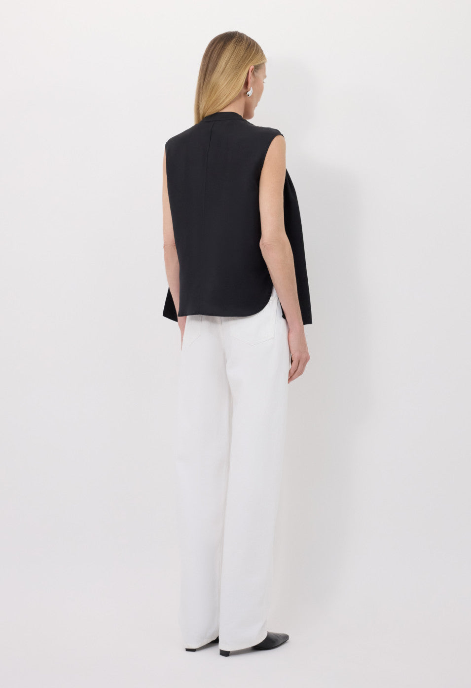 Loulou de Saison Sade Sleeveless Blouse