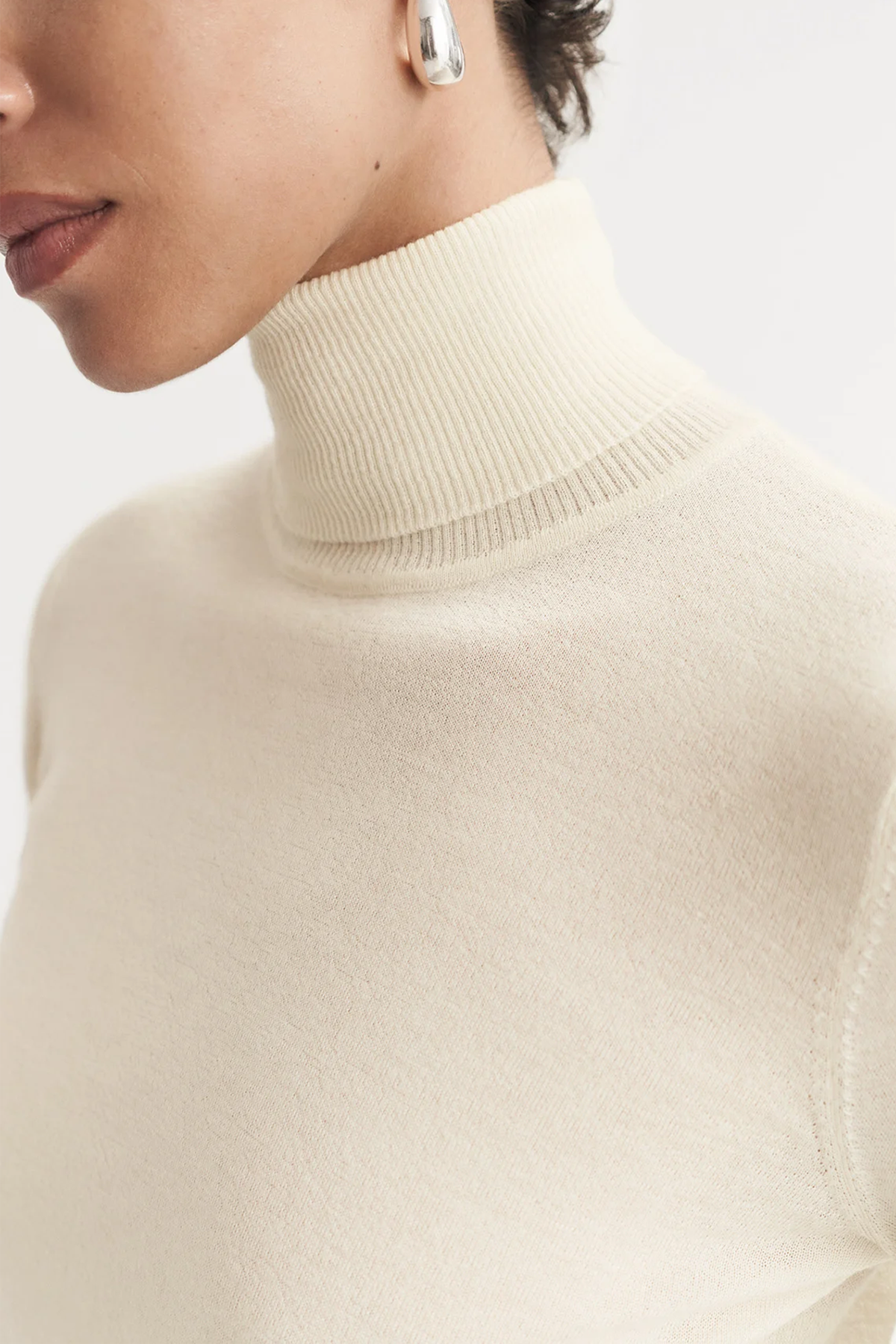 Soft Goat Featherlight Turtleneck