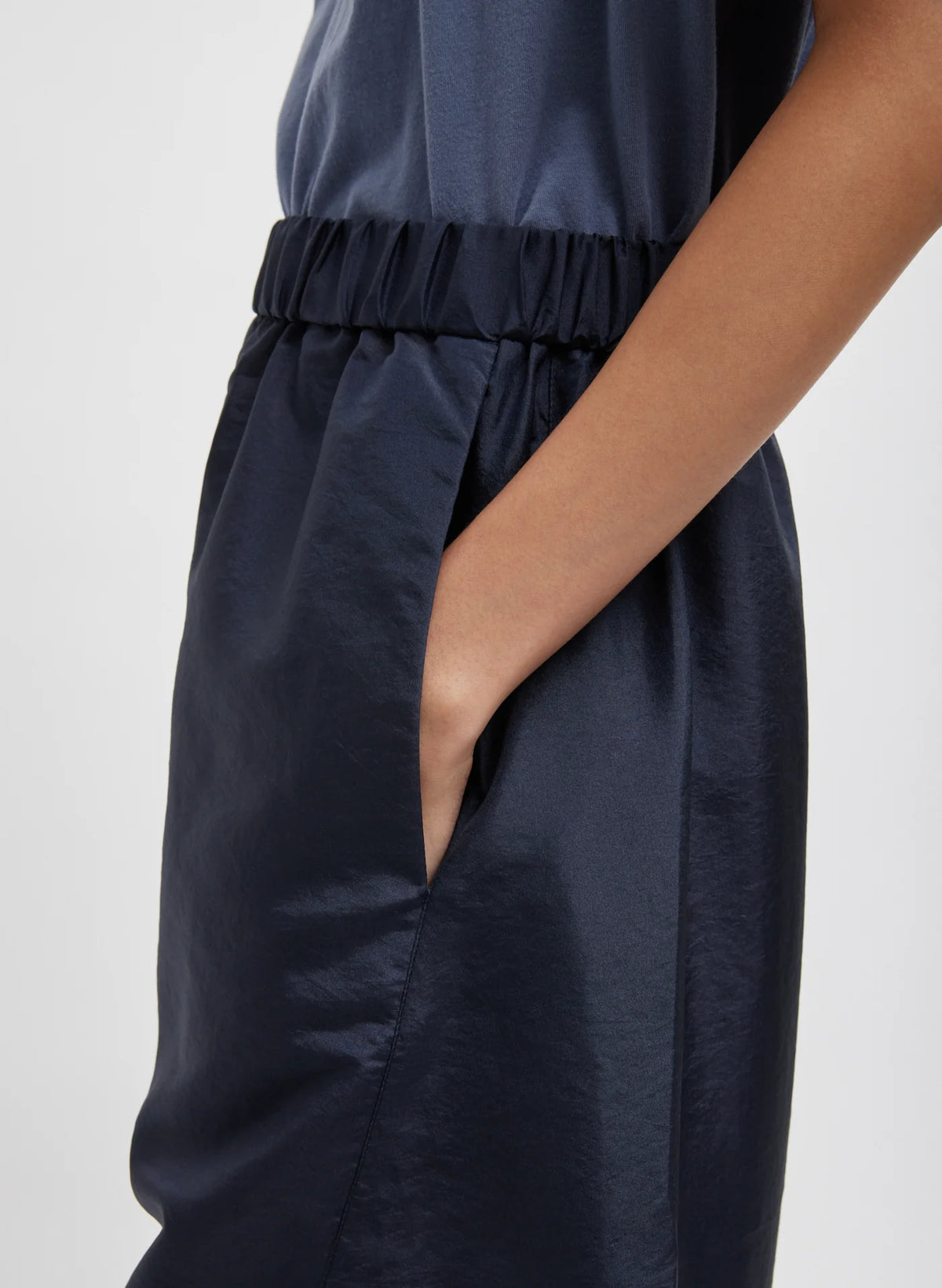 Tibi Crispy Nylon Winslow Pant - Navy