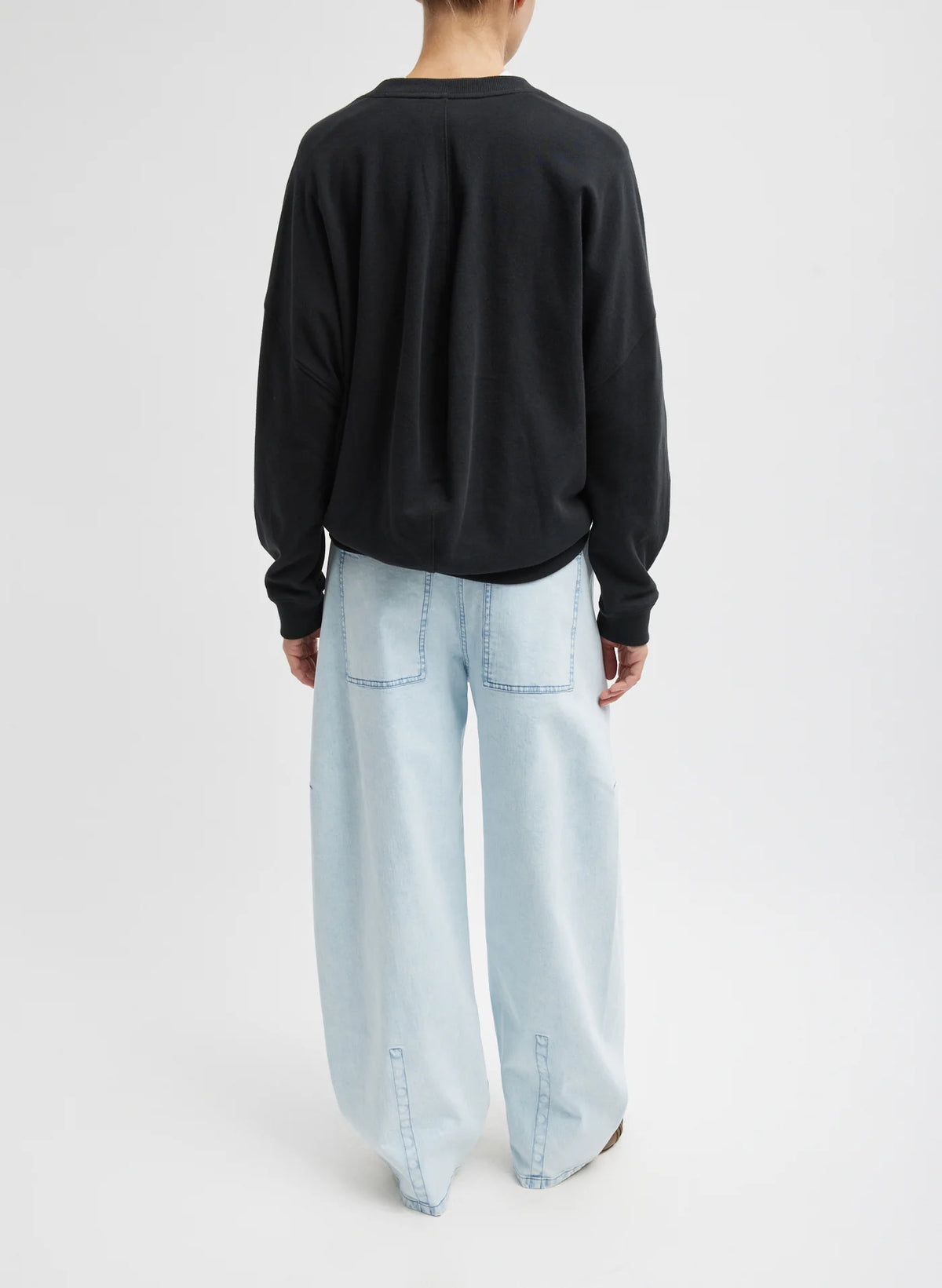 Sudadera ligera de cuello redondo Tibi