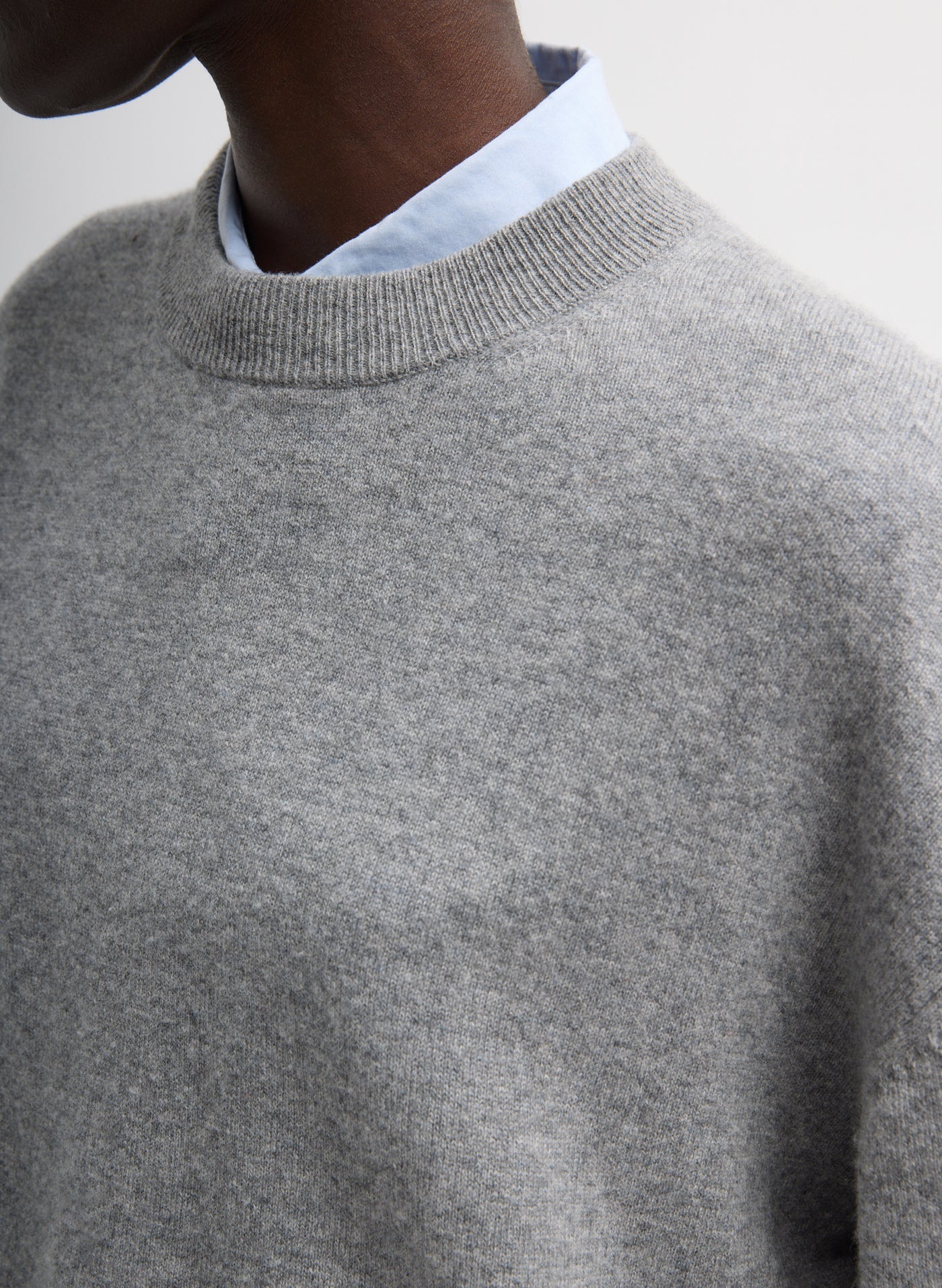 Tibi en cachemire lavable, coupe oversize, facile à porter