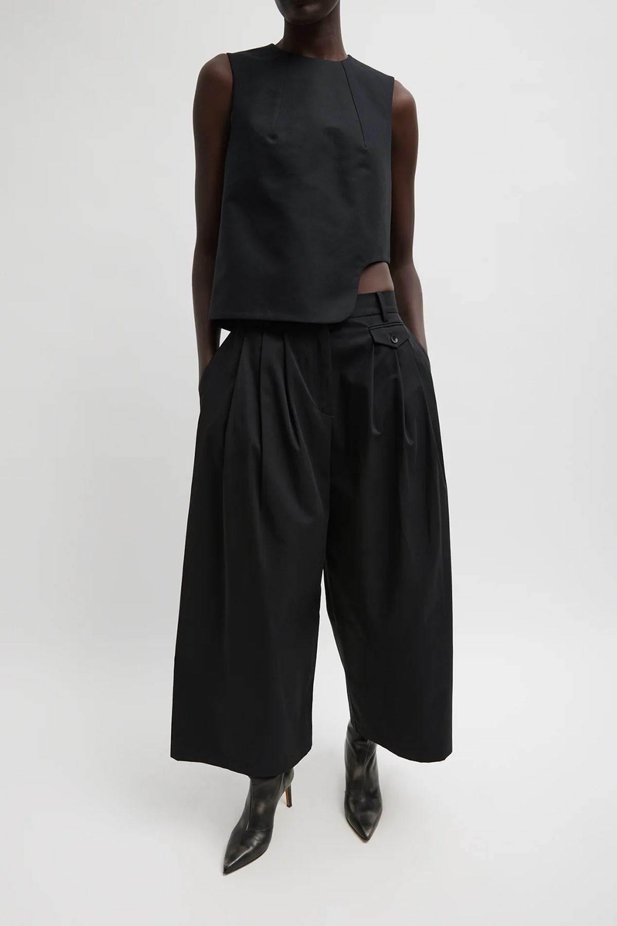 Tibi Bio Twill Triple Pleat Cropped Pant