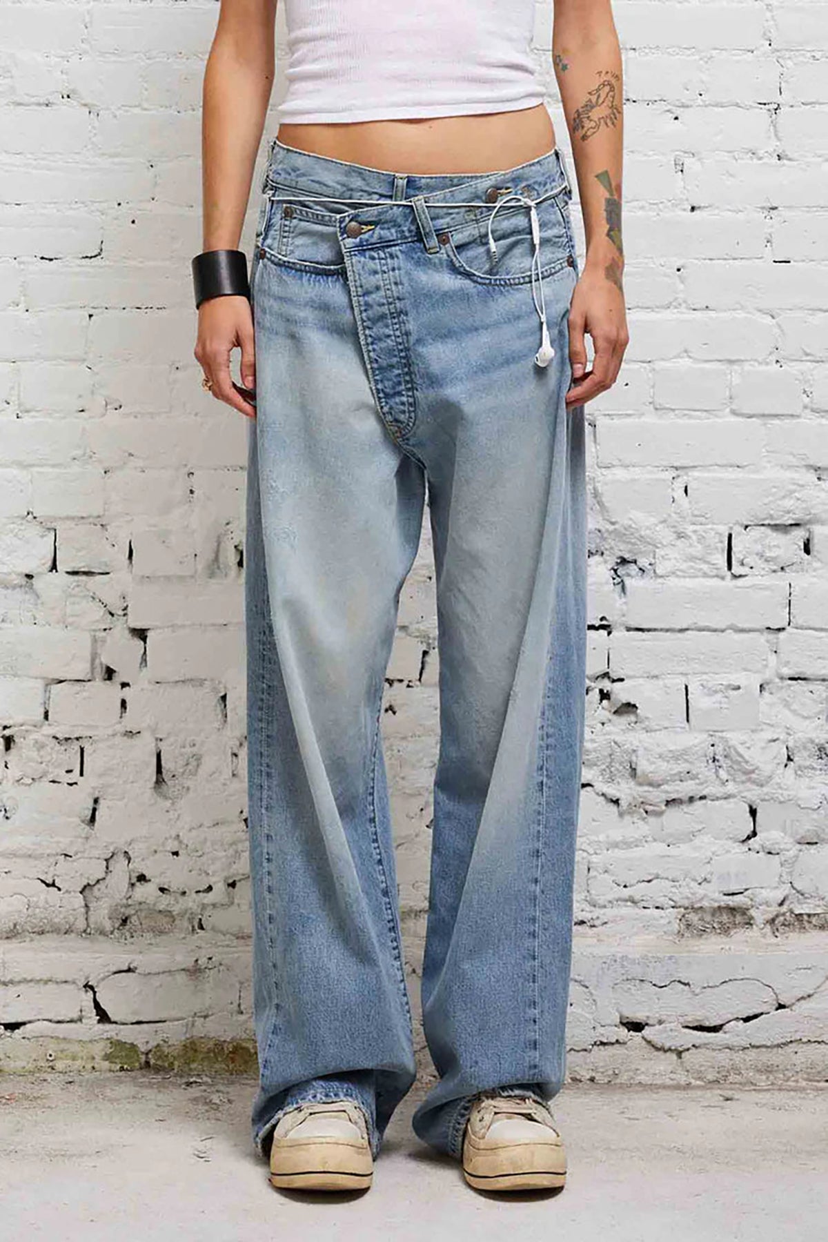 R13 Wideleg Cross Over Jean