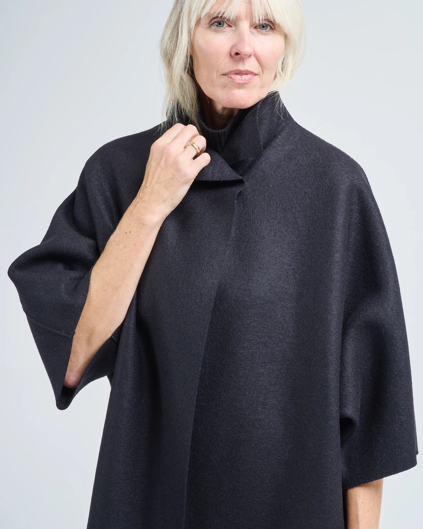 Harris Wharf Kimono Mantle Pressed Wool